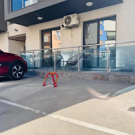 By Mamaia Nord Apartament