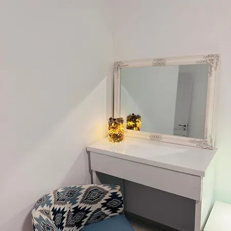 Apartment By Mamaia Nord *